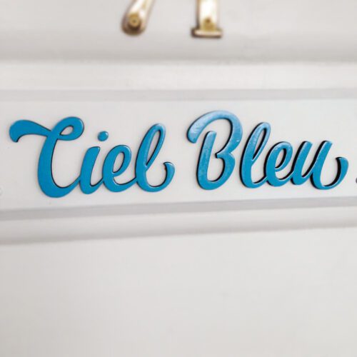 CielBleu-handlettering-type-design-nameplate-for-Melbourne-house-mounted